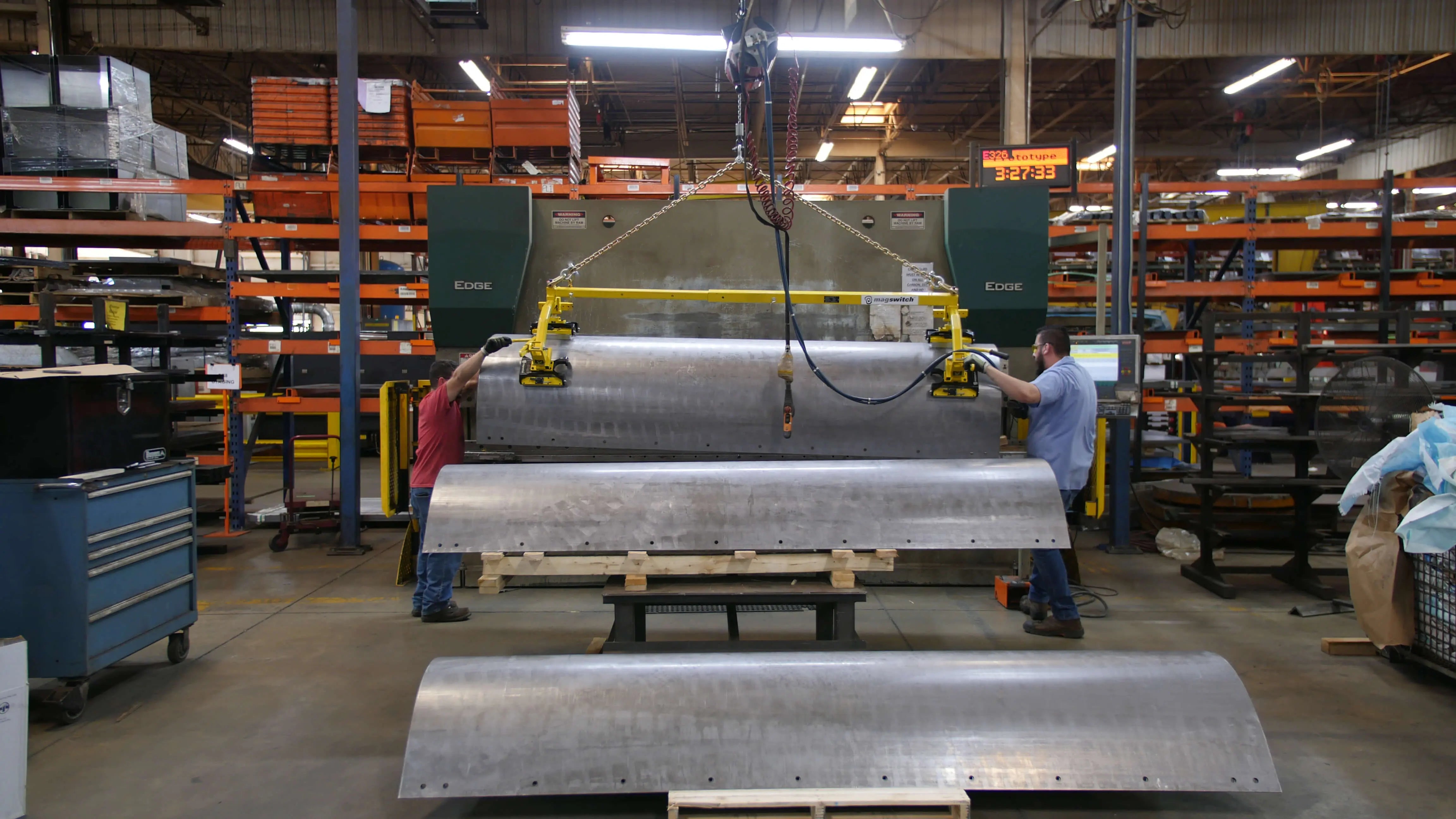 Ergonomische Hebelösung für Abkantpressen