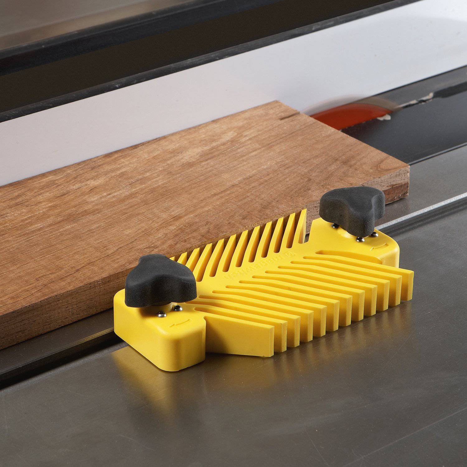 Magswitch Universal Featherboard - 8110015 - Mag-Tools Europe