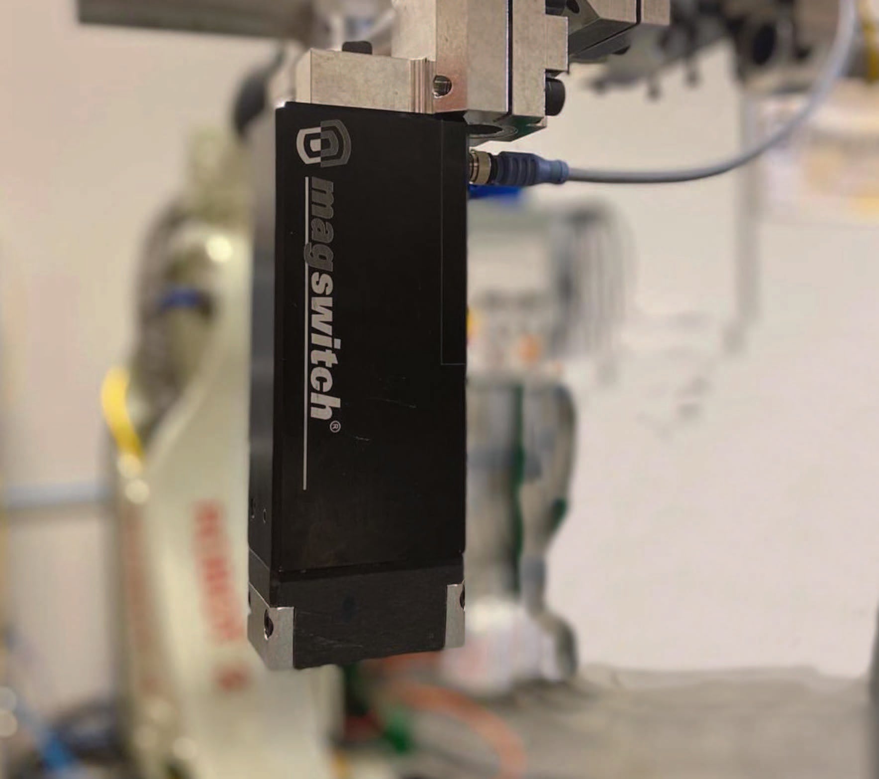 Magswitch E-Serie zum elektrsichen Spannen von Bauteilen mit regelbarem Magnetfeld zum abstapeln und entstapeln​